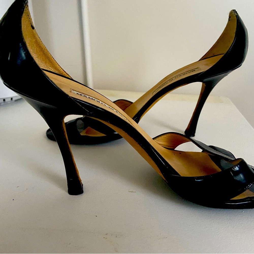 Vintage Manolo Blahnik patent leather sandal